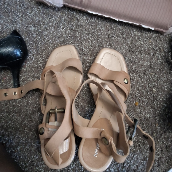 Nine West Tan Block Heel Sandals - Picture 4 of 11